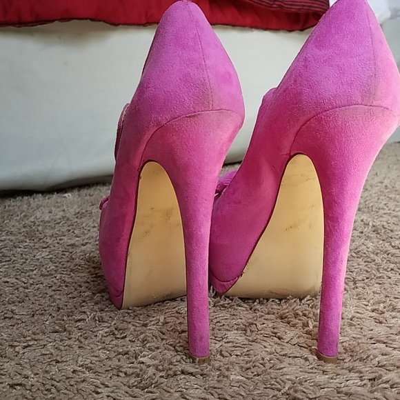 Pumps - Picture 4 of 4